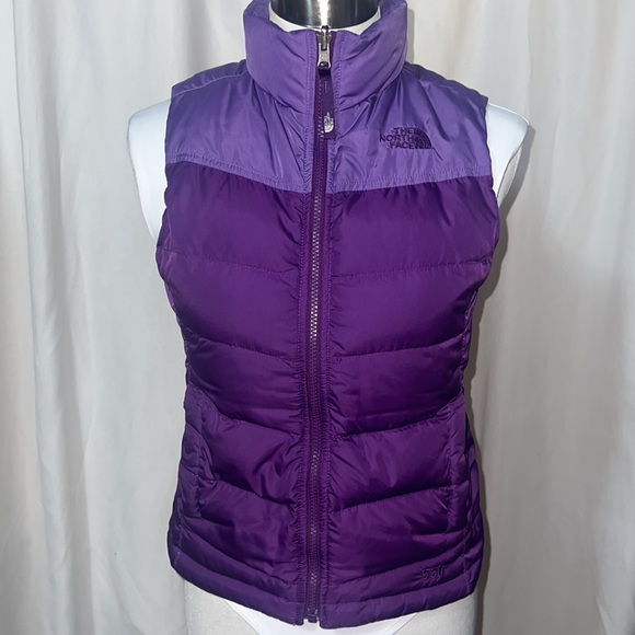 The North Face Girls Medium Purple Reversible Down Puffer Vest (flawed, as is) - Picture 14 of 14